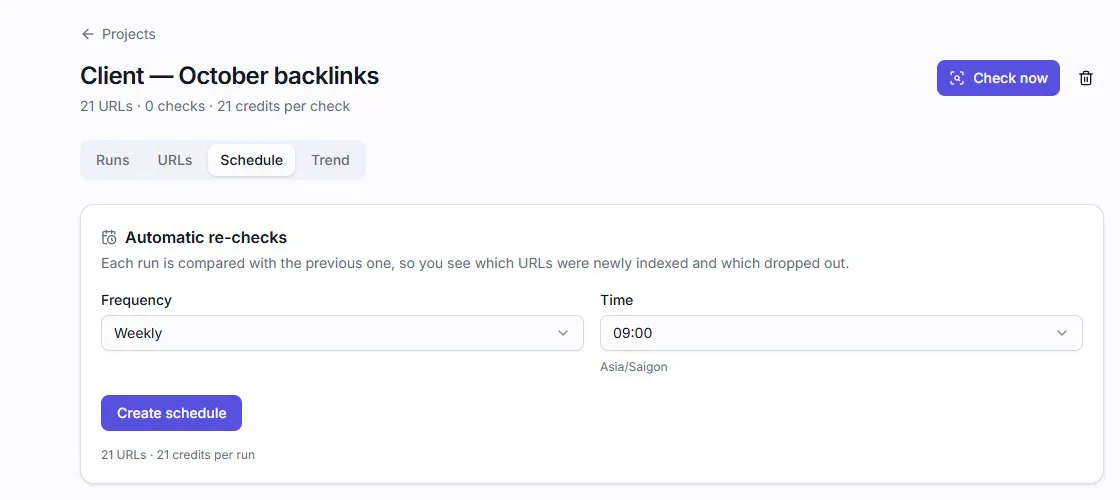 A saved list of 21 URLs with automatic re-checks set to weekly at 09:00, noting that each run is compared with the previous one.